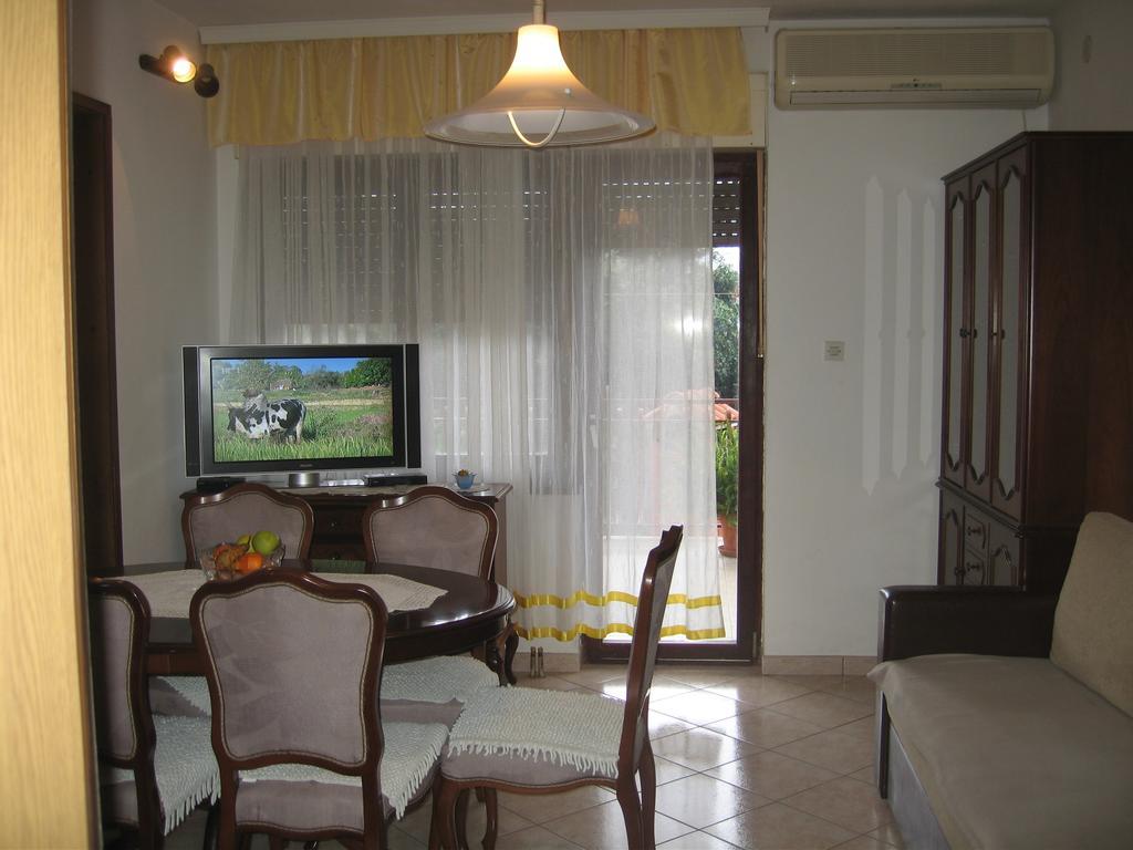 Apartments Nino Seget Vranjica Phòng bức ảnh